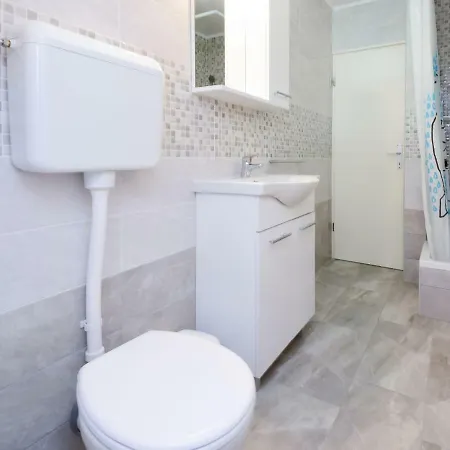 Apartament Surjan-1 By Interhome *